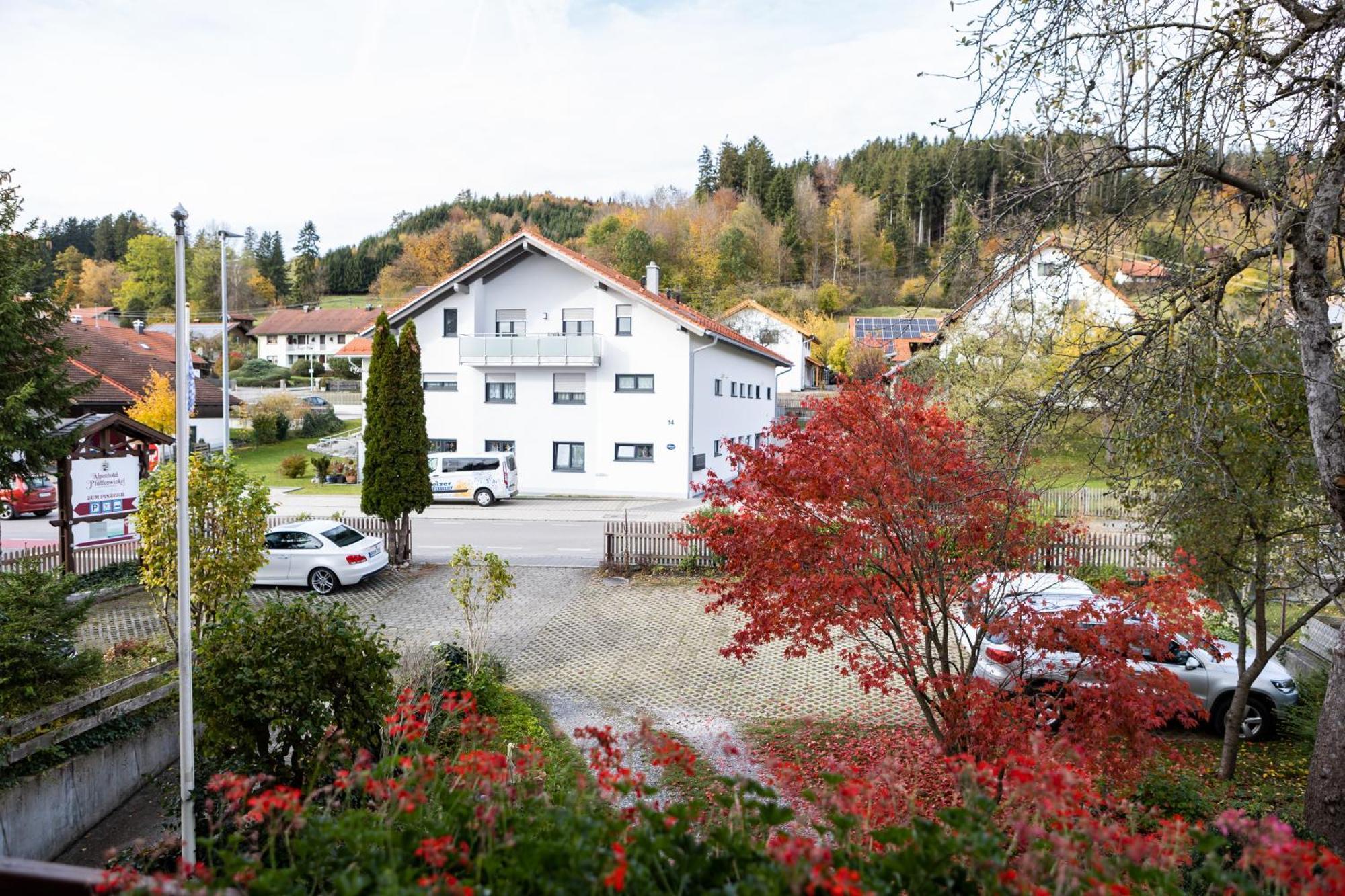 Alpenhotel Pfaffenwinkel Peiting Exterior photo