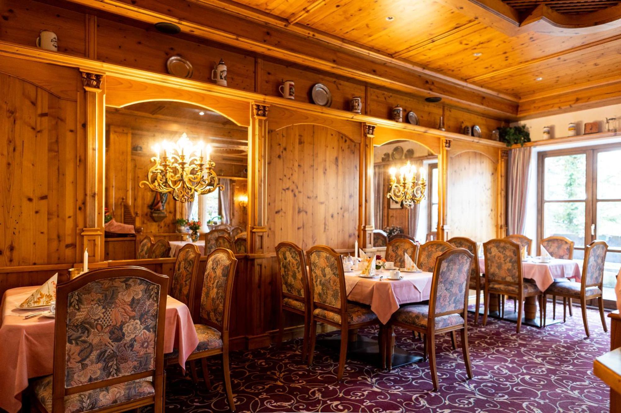 Alpenhotel Pfaffenwinkel Peiting Exterior photo